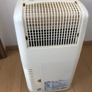 【中古】象印　除湿機の画像
