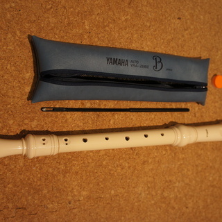 YAMAHA アルト　リコーダー　YRA-28B 2