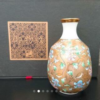 前畑陶器 牡丹唐草色絵金襴 庫山窯 御物紋  徳利 2個・猪口 5杯 セットの画像