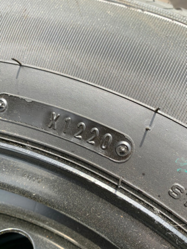 再入荷、ハイエース新車外しタイヤ4本セット②（スチールホイール組）