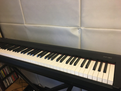 【取り引き予定者決定】電子ピアノ　ローランド　Roland FP-30