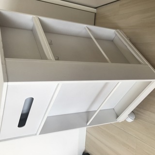 Rolling bedside table 3 drawers and storage -  ローリングベッドサイドテーブル3引き出しと収納の画像