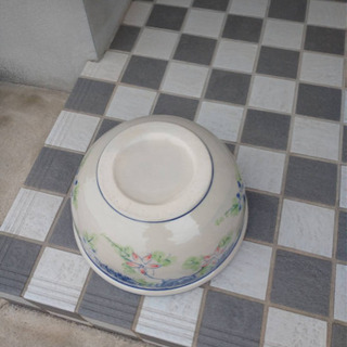 【特大サイズ】新品未使用 スイレン鉢 睡蓮鉢 陶器製鉢 水連鉢 花柄の画像