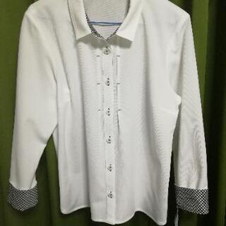 【新品タグつき】里麻レディーストップス