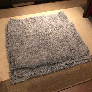 値下げ【未使用・洗濯済み】IKEA ラグ正方形シャギーマットの画像