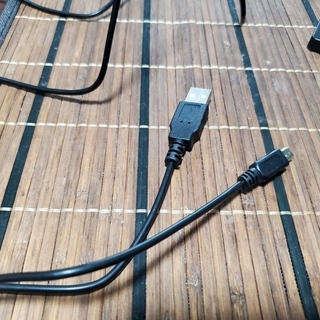 サンワサプライ Bluetoothスリムキーボード ブラック の画像