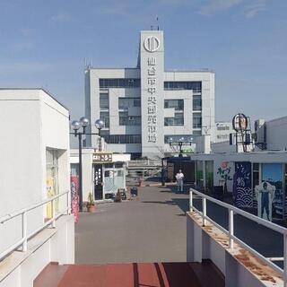 個人事業主によるキャラバンでの引っ越し手伝い - 引っ越し
