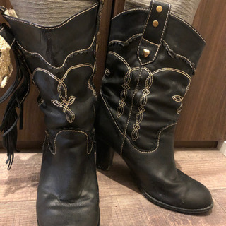 リズリサの黒ブーツの画像