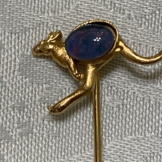 オパールのカンガルーのピンの画像