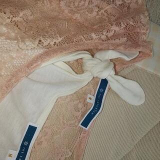 ほぼ未使用 洋服の画像
