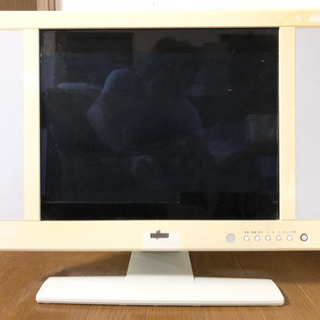 富士通の液晶モニタ　両脇スピーカー