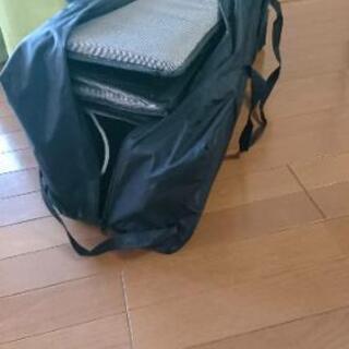 折り畳みベビーベッドあげます。の画像