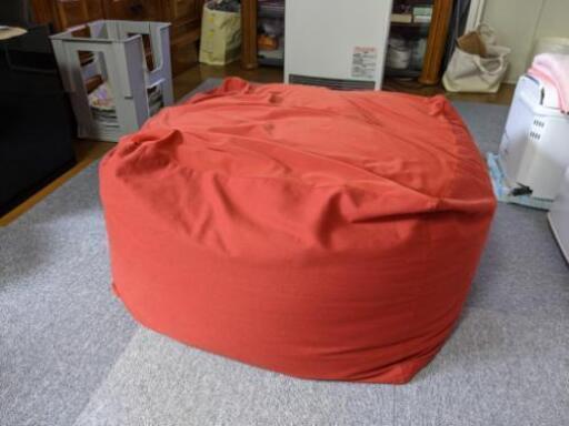 体にフィットするソファ大（無印良品）カバー付