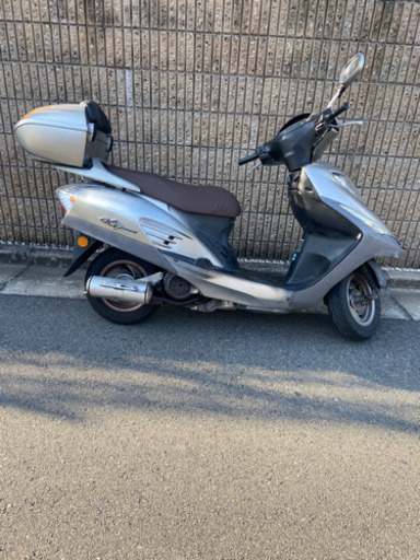 （HONDA） e-彩125ccシート新品！