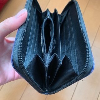 二つ折り財布の画像
