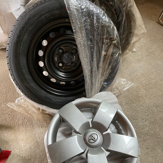 処分値下げ　新品　TOYO タイヤ175/70R14　鉄ホイール　キャップ（TOYOTA）付き　4本セット