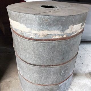 大きなドラム缶