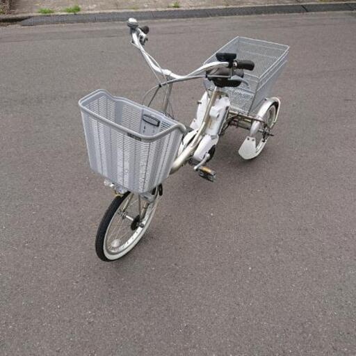 「キレイです！」ヤマハ パス ワゴン PT16 電動アシスト付 三輪自転車 3段変速 X974(12.8Ahバッテリー)  発送不可、引き取りのみ。