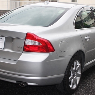 ボルボＳ８０　Ｖ８　ＡＷＤ　超希少　交換可☆315ps　ＢＬＩＳ　ＡＣＣ　ＤＹＮＡＵＤＩＯ製スピーカー　Four-C他　豪華装備☆の画像