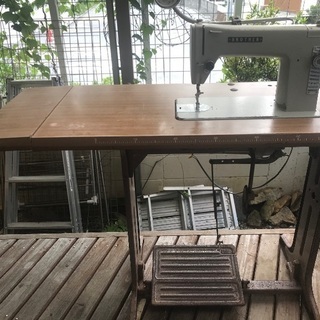 職業用ミシン