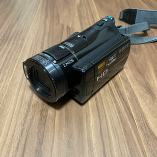 ★値下げ　【美品】SONY ソニー　ハンディカム　HDR-CX7 おまけ付き→メモリーカード、予備バッテリー、ポーチの画像
