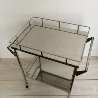 中古 医療用 ワゴンの画像