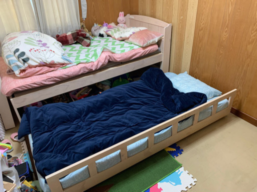 キャスター付きスライド式2段ベッド