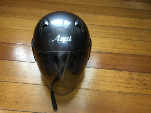 取引中。値下げできます。Arai ヘルメット