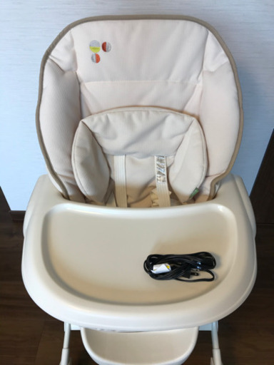 【交渉中】Combi コンビ　オートスィング（電動ハイ&ローチェア）