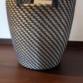 植木鉢　鉢カバー　材質：樹脂籐