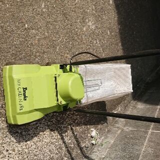 電動芝刈機