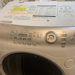 引渡予定者確定済】（6/28限定）東芝製ドラム式洗濯乾燥機【TW-