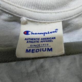 【夏物セール】Champion Vネック白Tシャツの画像