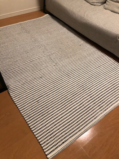 unico購入ラグ