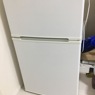 冷蔵庫　　90L   2015年式