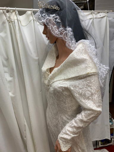 ウエディングドレス  白 レース ティアラ＆ベール＆グローブ 9号