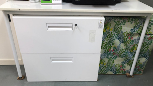 北海道札幌★テレワーク★ワンランク上の　オシャレ事務デスク 美品8000円