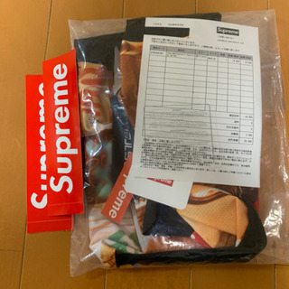 supreme Tシャツの画像