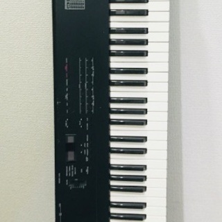 ROLAND D-5 ローランド　キーボード