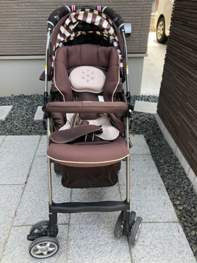 ベビーカー　アップリカ