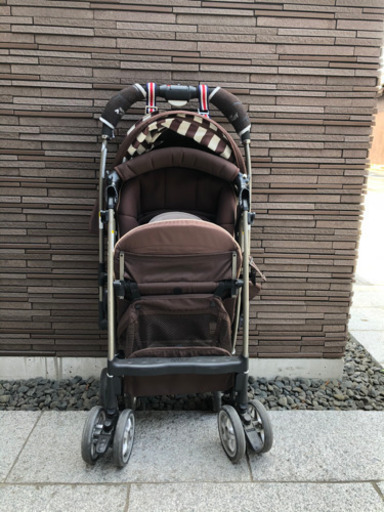 ベビーカー　アップリカ