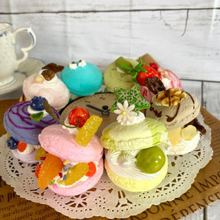 ⭐️マカロンのバラエティーパック時計⭐️の画像