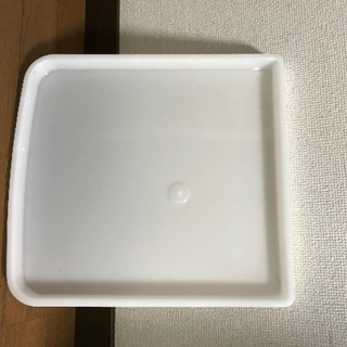 ウォーターサーバーカバー、トレーの画像