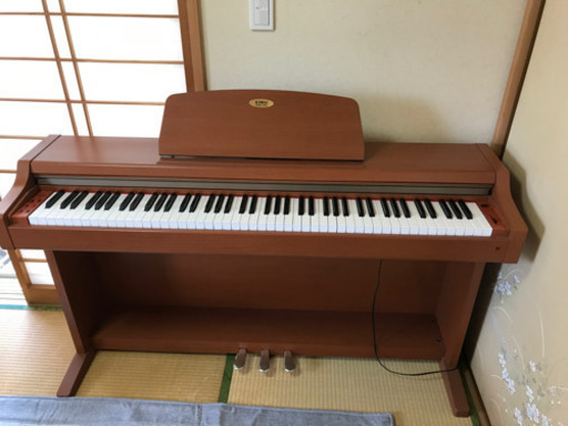 電子ピアノ