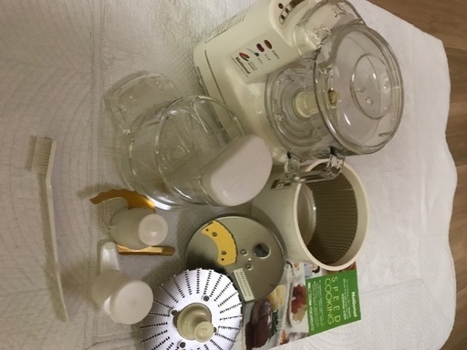フードプロセッサー