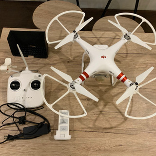 ドローン DJI社 Phantom3 35000円