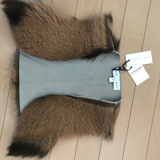 やぎ皮ベスト【新品】