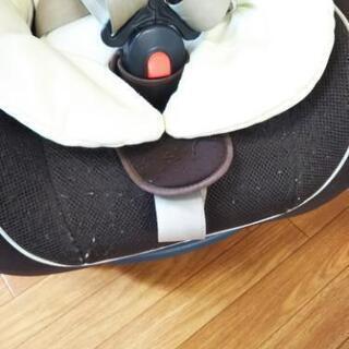 【取引成立】チャイルドシート(中古)の画像