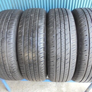 グッドイヤー Efficient Grip SUV Hybrid HP01　215/70R16　4本 9.5分溝2本と9分溝2本 極上品！