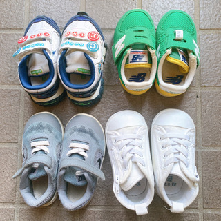 12〜13センチ キッズシューズ５足